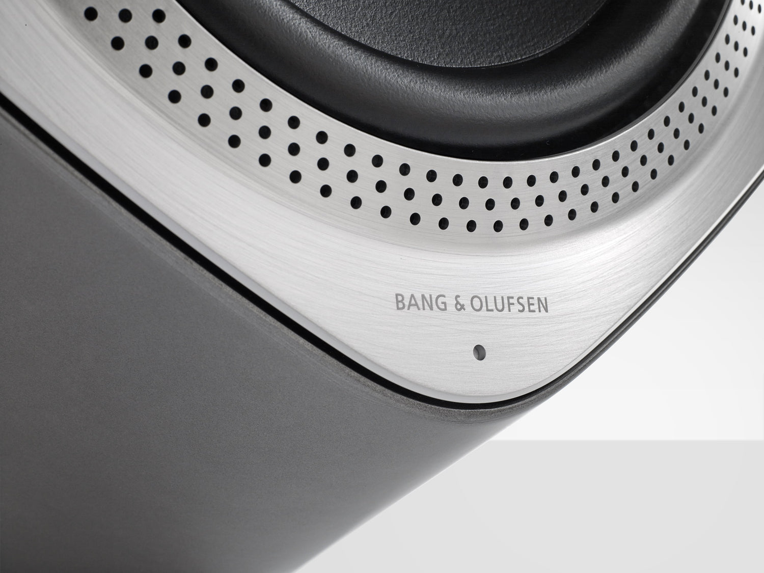 Detail - Aluminium BeoLab 19
