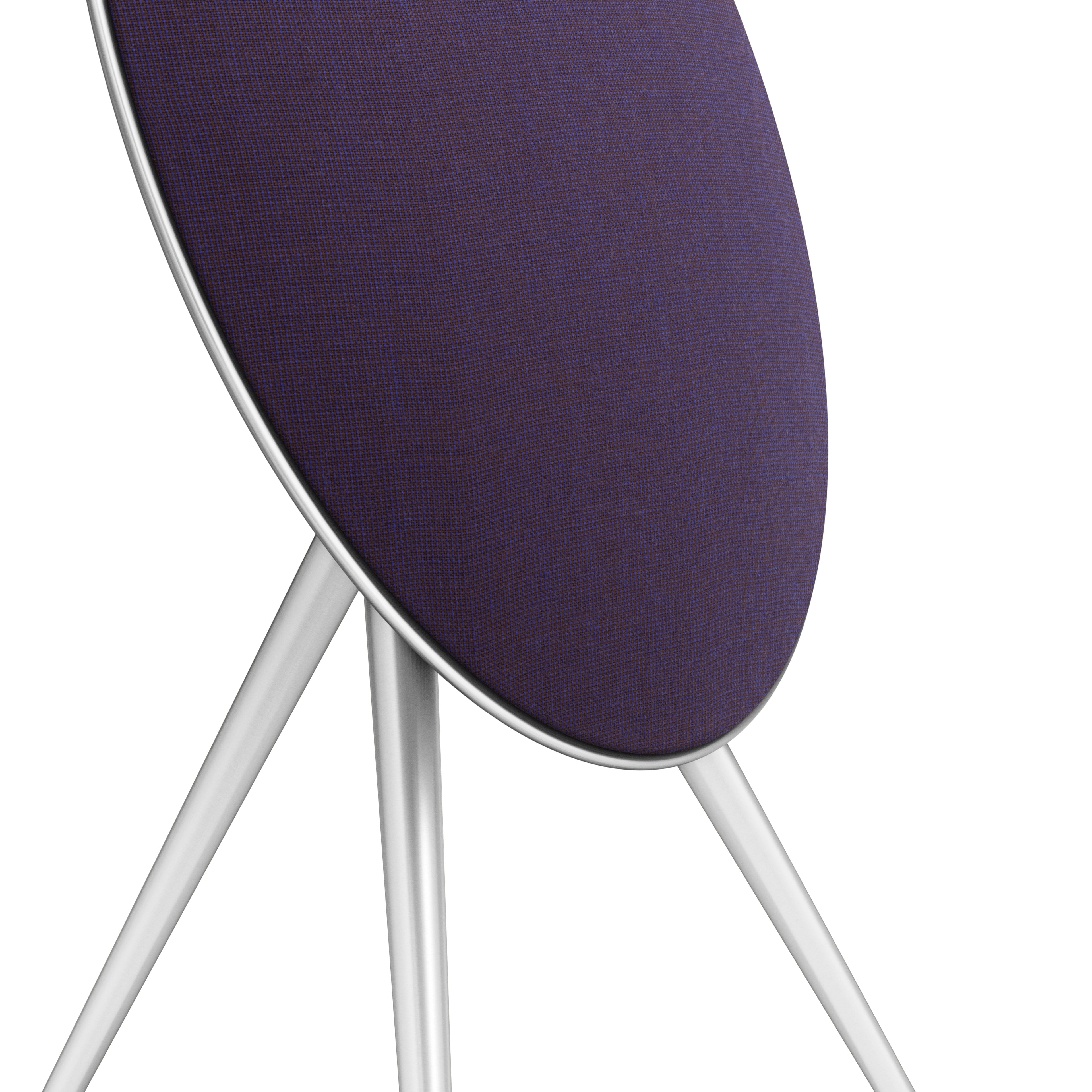 Bang & Olufsen, B&O Beosound A9 Multiroom Lautsprecher aus der Centennial Collection mit Ansicht auf die Alufüße