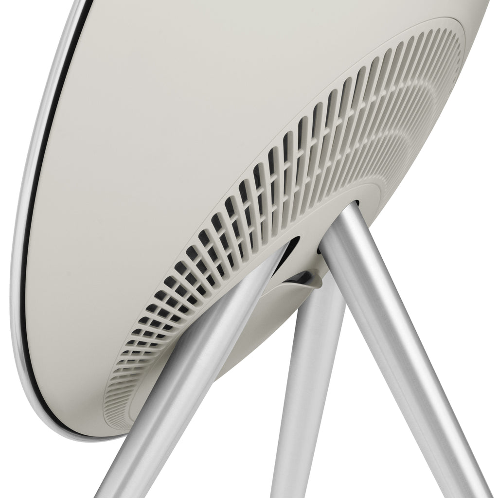 Bang & Olufsen, B&O Beosound A9 Multiroom Lautsprecher aus der Centennial Collection in Century Blue - Ansicht von hinten auf die Standfüße