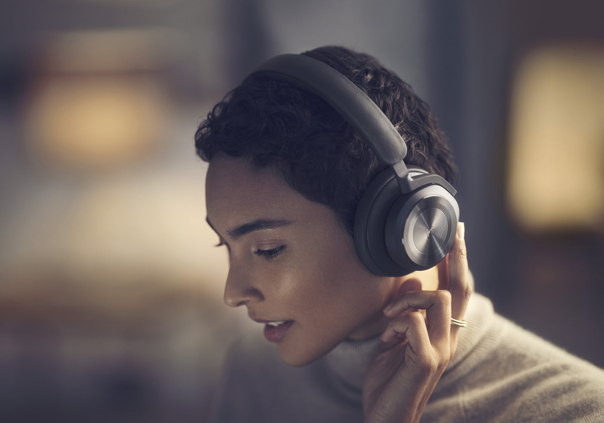 Load video: Bang &amp; Olufsen BeoPlay HX - Over-Ear Headphones